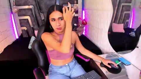 mahiara hot online show from July 28, 2026, 2:13 pm