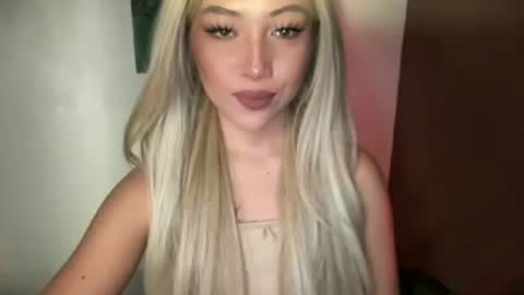 KEANA online show from June 1, 2026, 11:34 am