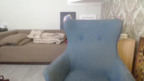 mallinia online show from July 27, 2026, 1:18 pm