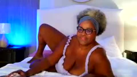 Snapshot of mamigilf66 chatting on June 22, 2026, 10:12 am mamigilf66 online show from June 22, 2026, 10:12 am