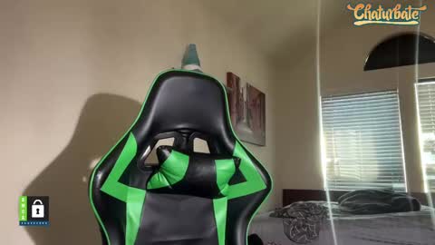 mantismillie online show from September 22, 2025, 6:54 pm