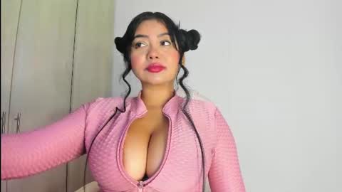 Snapshot of manuela_anderson chatting on June 14, 2026, 1:24 pm MANUELA online show from June 14, 2026, 1:24 pm