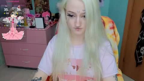 Snapshot of manuela_unicorn chatting on June 24, 2026, 7:02 pm Manuela online show from June 24, 2026, 7:02 pm