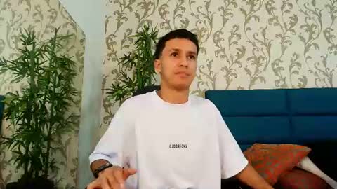 marcus_jeron online show from July 22, 2026, 4:10 pm