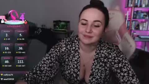 mari moore online show from July 19, 2026, 7:56 am