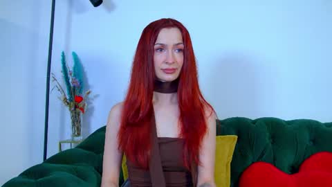 MariaMenson online show from June 23, 2026, 6:22 am