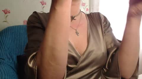 MarianaMur online show from April 28, 2026, 7:02 am