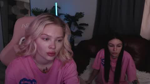 marianna_meow246 online show from April 28, 2026, 3:11 am
