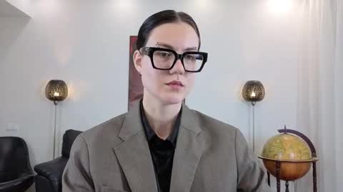 Snapshot of marie_fitch chatting on May 2, 2026, 2:05 am Marie Fitch online show from May 2, 2026, 2:05 am
