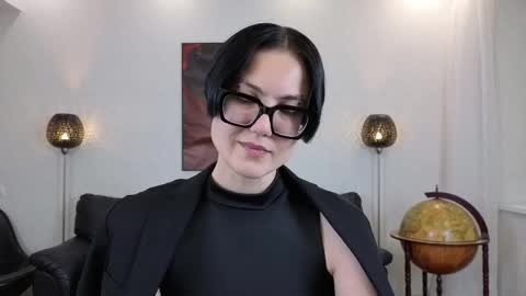 Snapshot of marie_fitch chatting on May 25, 2026, 11:55 pm Marie Fitch online show from May 25, 2026, 11:55 pm