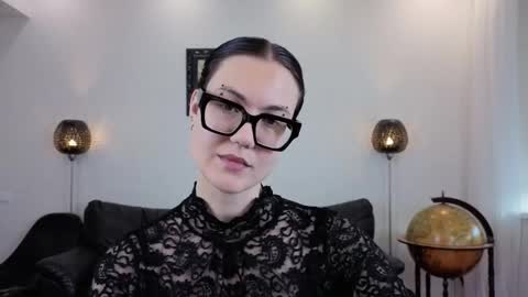 Snapshot of marie_fitch chatting on June 4, 2026, 2:28 am Marie Fitch online show from June 4, 2026, 2:28 am