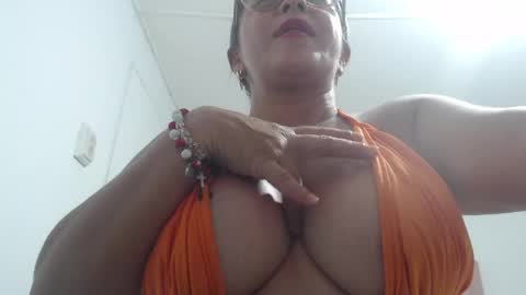 mariska_69 online show from May 24, 2026, 12:15 am