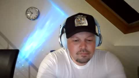 mars0481 online show from August 7, 2026, 8:33 pm