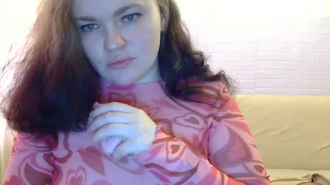 marshmellowsofia online show from June 23, 2026, 4:43 am