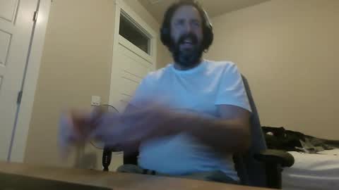 Martlz online show from April 28, 2026, 2:38 am