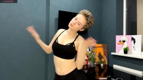 Snapshot of mary_smit chatting on June 1, 2026, 5:31 am mary online show from June 1, 2026, 5:31 am