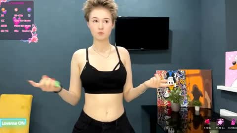 Snapshot of mary_smit chatting on June 2, 2026, 5:20 am mary online show from June 2, 2026, 5:20 am