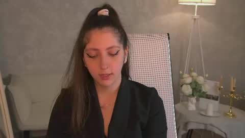 Mary Miller online show from July 3, 2026, 12:33 pm