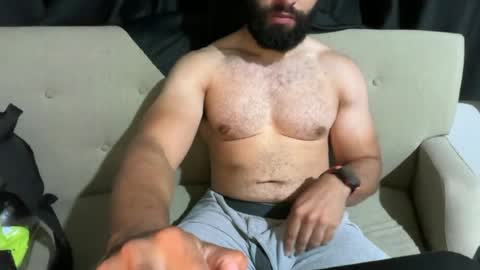 mascbeef95 online show from July 7, 2026, 2:58 am