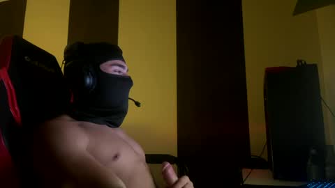 maskedheat_ online show from July 25, 2026, 10:51 pm