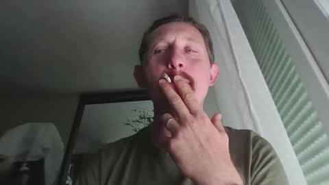Snapshot of masoni_devil_take_xy chatting on May 19, 2026, 9:04 am Nikola online show from May 19, 2026, 9:04 am