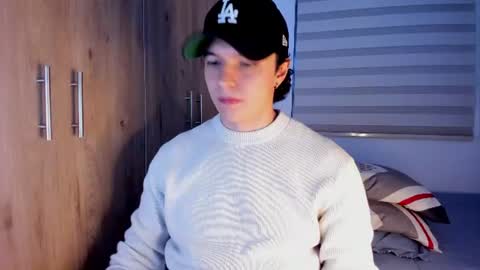 Snapshot of mastrangelo_x chatting on June 27, 2026, 5:01 am mastrangelo_x online show from June 27, 2026, 5:01 am
