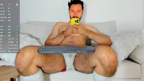 mateoking_ online show from July 16, 2026, 2:50 am
