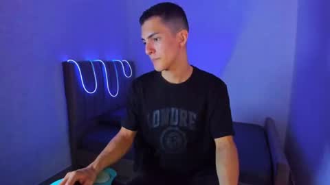 Matias online show from July 23, 2026, 3:54 pm