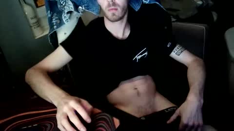 matt1q237916 online show from June 6, 2026, 2:27 am