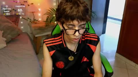 matty_spark online show from May 10, 2026, 1:27 pm