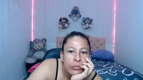 Snapshot of mature_martina_ chatting on July 25, 2026, 11:57 pm Martina online show from July 25, 2026, 11:57 pm