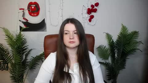 MavkaCute online show from May 17, 2026, 6:15 pm