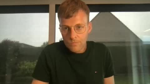 Max take off clothes online show from May 5, 2026, 5:54 pm