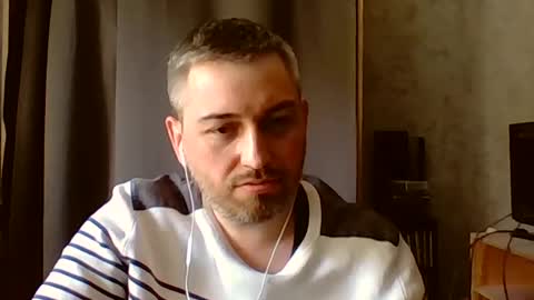Snapshot of maximefrxx chatting on June 16, 2026, 3:47 pm Maxime online show from June 16, 2026, 3:47 pm