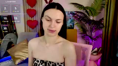 MaxinCarroll online show from June 16, 2026, 9:12 am