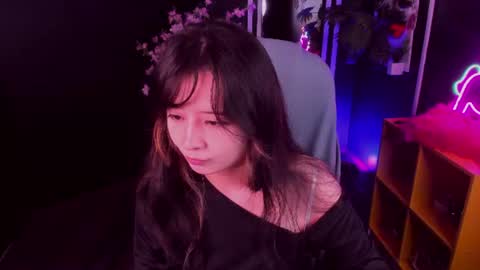 may_lings online show from June 21, 2026, 11:24 am