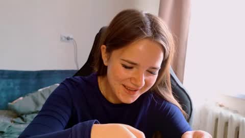 maybloom_ online show from July 24, 2026, 9:40 am