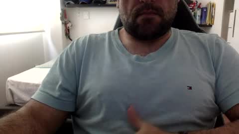 Snapshot of mbotve chatting on July 30, 2026, 7:24 pm VzlaMan online show from July 30, 2026, 7:24 pm
