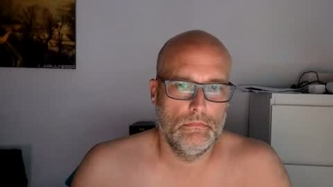 Snapshot of mcinside chatting on August 2, 2026, 6:28 pm mcinside online show from August 2, 2026, 6:28 pm