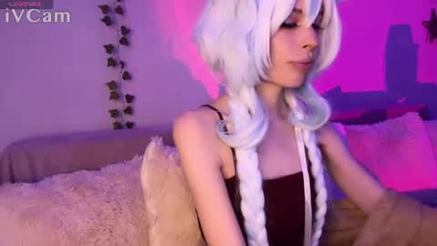 Nicole online show from June 17, 2026, 6:53 pm