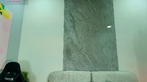 Snapshot of meggan_luxx chatting on August 1, 2026, 11:09 am MEGGAN LUXX online show from August 1, 2026, 11:09 am