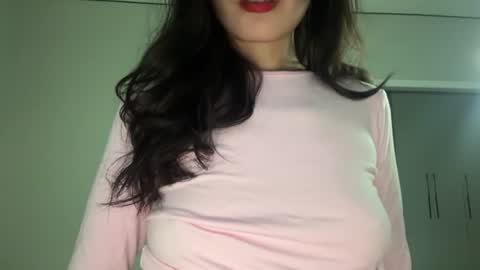 Mei online show from July 24, 2026, 3:32 pm