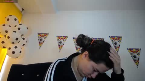 Melanie Parker online show from June 23, 2026, 12:58 pm