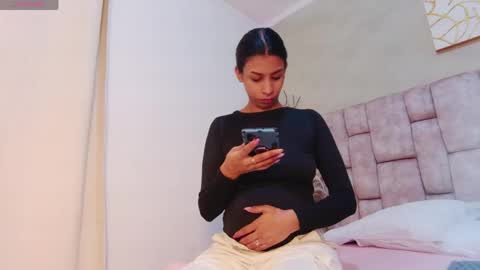 Melany online show from May 4, 2026, 1:07 pm