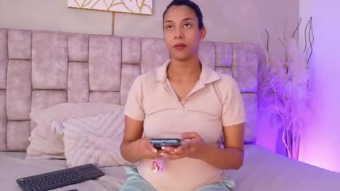 Melany online show from July 8, 2026, 2:10 pm