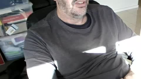 Snapshot of melbguy_075 chatting on August 7, 2026, 12:34 am melbguy_075 online show from August 7, 2026, 12:34 am