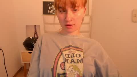 Snapshot of meleena_fox chatting on April 27, 2026, 6:28 pm Im Meleena online show from April 27, 2026, 6:28 pm