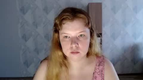 Snapshot of melina_beauty chatting on July 16, 2026, 8:31 am Melina online show from July 16, 2026, 8:31 am