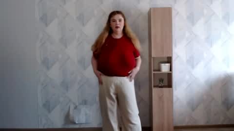 Snapshot of melina_beauty chatting on July 18, 2026, 3:27 pm Melina online show from July 18, 2026, 3:27 pm