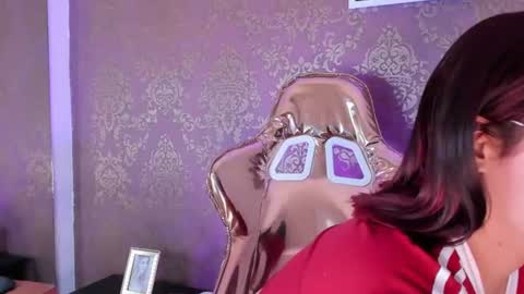 melody_hanks online show from July 24, 2026, 4:21 am